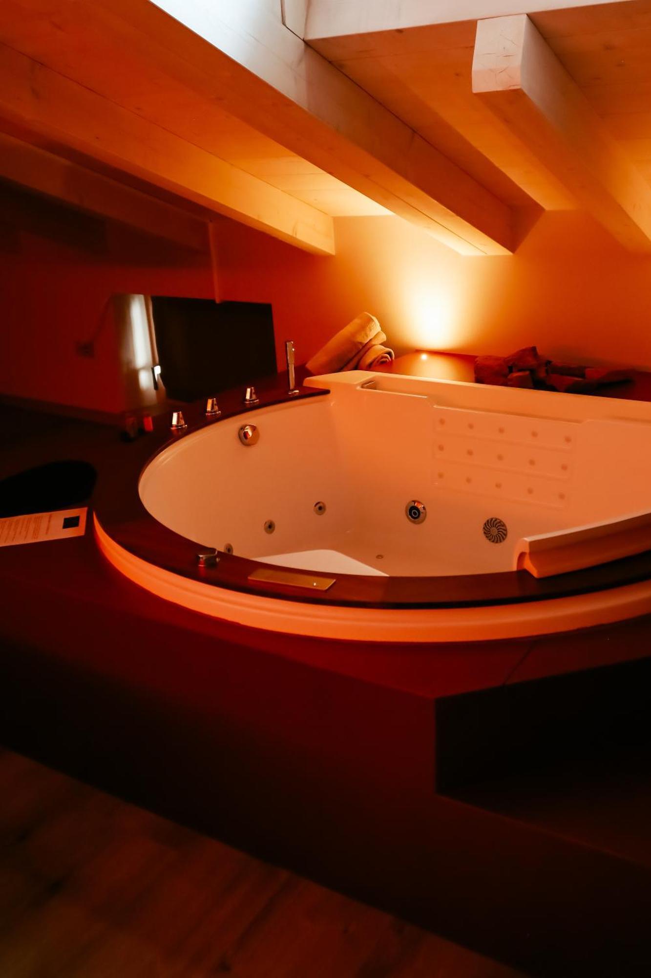 Le Rocce Val Di Non - Quality Room & Breakfast Tassullo Luaran gambar